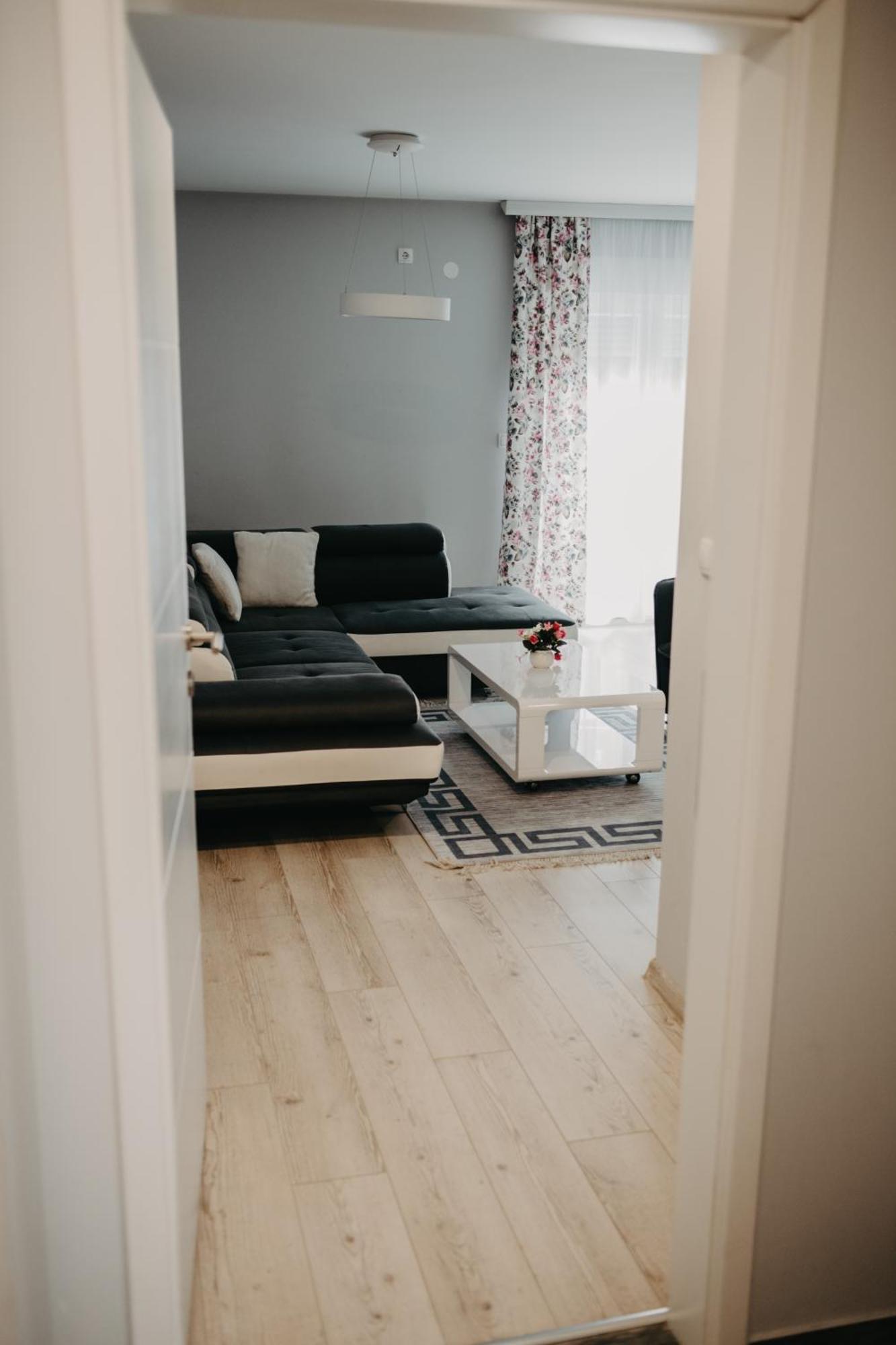 Bed and Breakfast Prenociste Park Modrica Экстерьер фото
