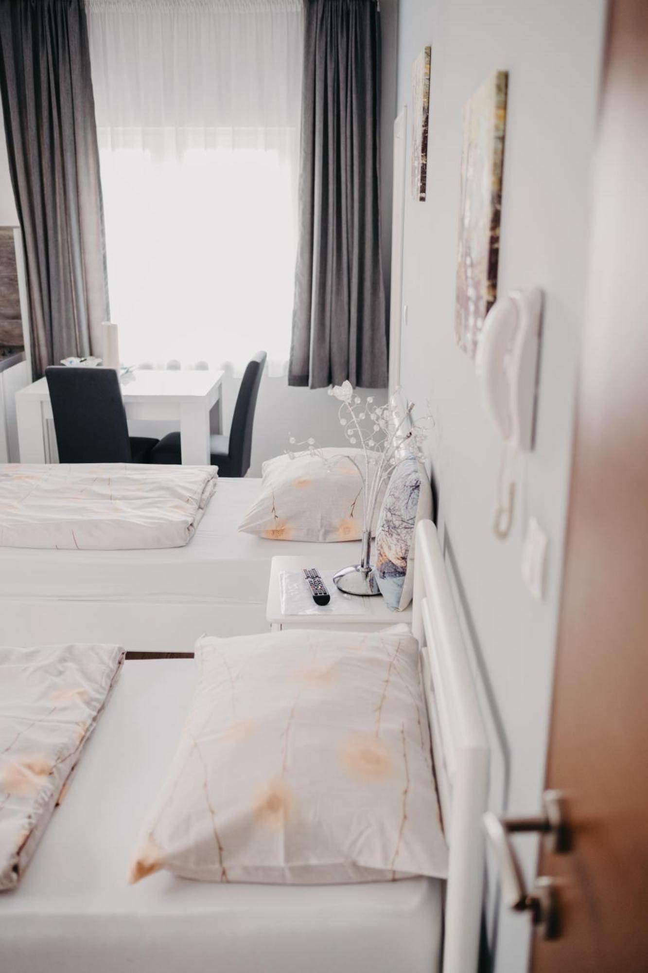 Bed and Breakfast Prenociste Park Modrica Экстерьер фото